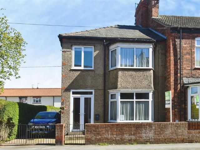 3 bedroom end of terrace house for sale