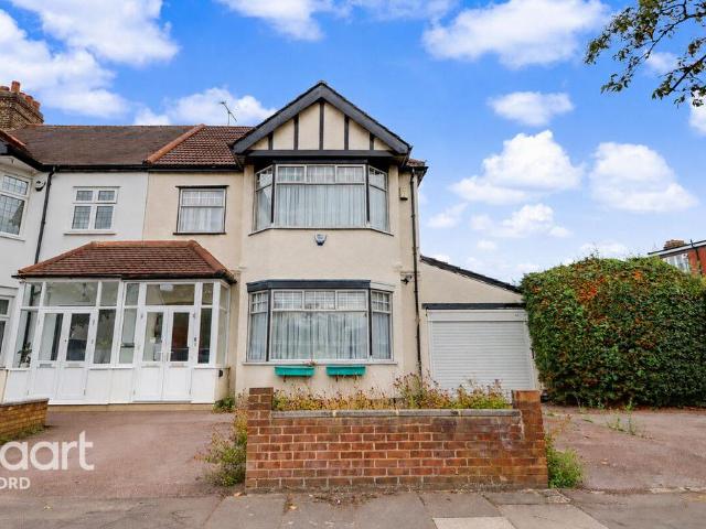 3 bedroom end of terrace house for sale