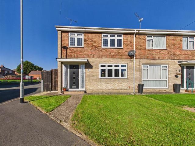 3 bedroom end of terrace house for sale