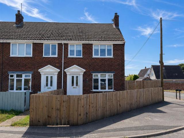 3 bedroom end of terrace house for sale