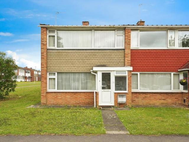 3 bedroom end of terrace house for sale
