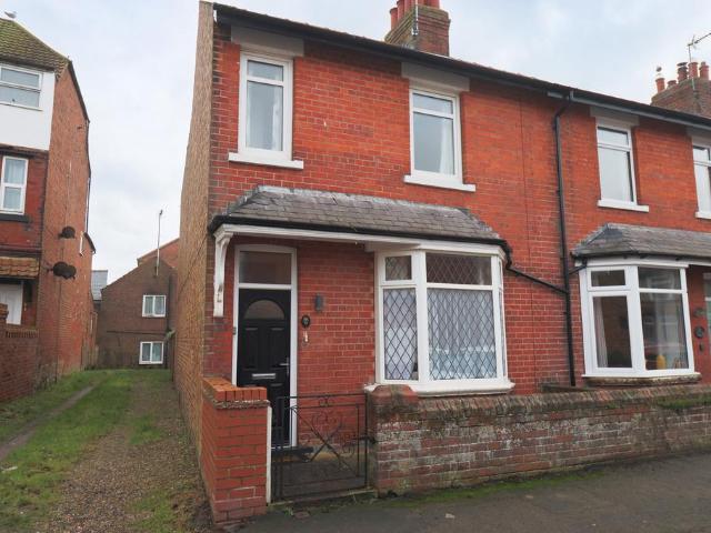 3 bedroom end of terrace house for sale