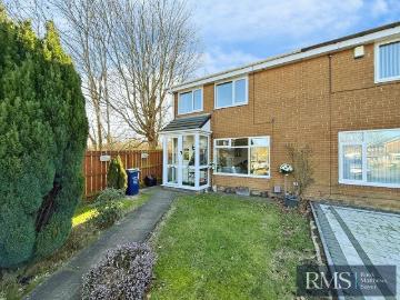 3 bedroom end of terrace house for sale