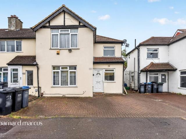 3 bedroom end of terrace house for sale