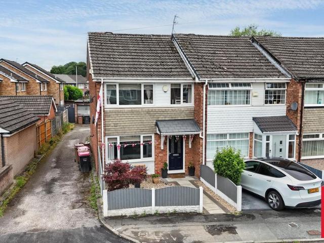 3 bedroom end of terrace house for sale