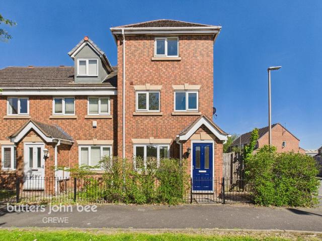 3 bedroom end of terrace house for sale
