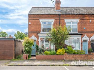 3 bedroom end of terrace house for sale
