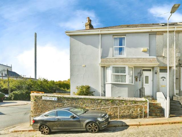 2 bedroom end of terrace house for sale