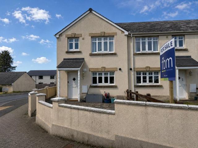 3 bedroom end of terrace house for sale