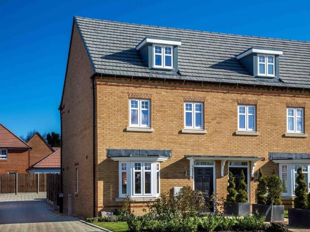 3 bedroom end of terrace house for sale