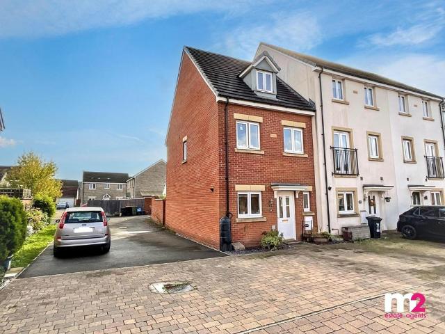 3 bedroom end of terrace house for sale
