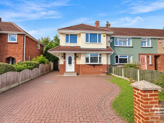 3 bedroom end of terrace house for sale