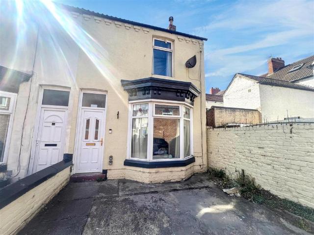 3 bedroom end of terrace house for sale
