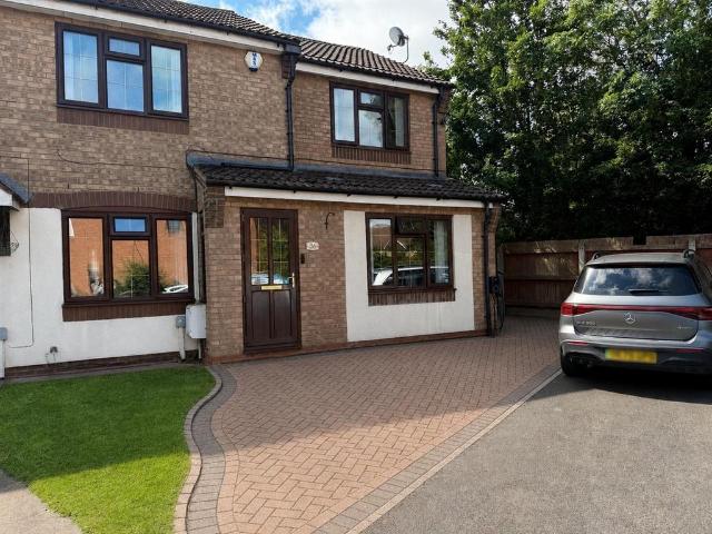3 bedroom end of terrace house for sale
