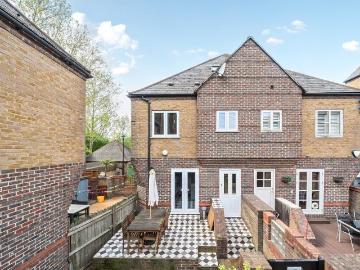 2 bedroom semi detached house for sale