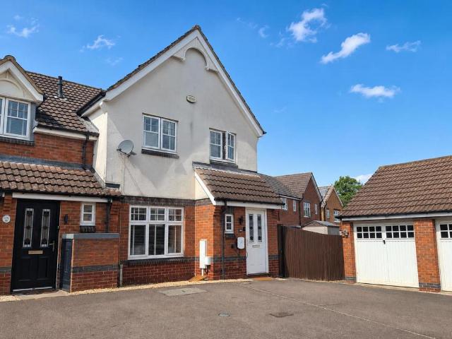 3 bedroom end of terrace house for sale