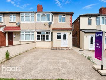 3 bedroom end of terrace house for sale