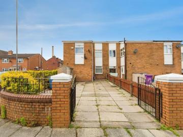3 bedroom end of terrace house for sale