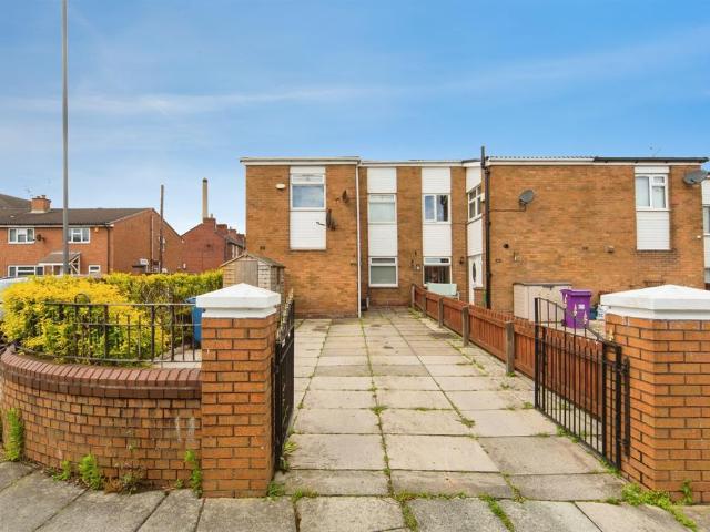 3 bedroom end of terrace house for sale