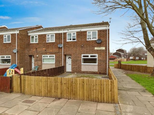 3 bedroom end of terrace house for sale