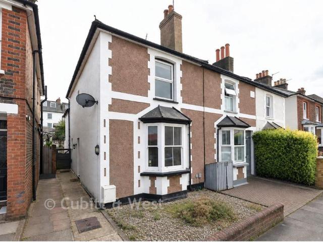 3 bedroom end of terrace house for sale