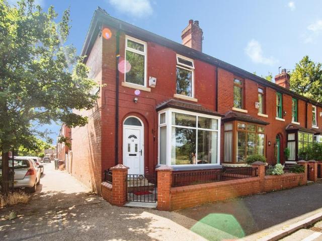 3 bedroom end of terrace house for sale