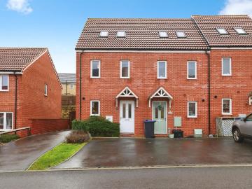 3 bedroom end of terrace house for sale