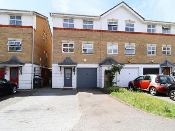 3 bedroom end of terrace house for sale