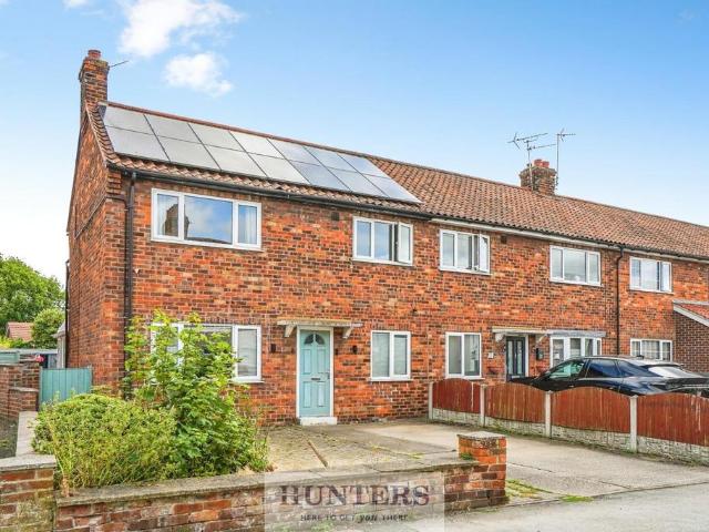 3 bedroom end of terrace house for sale