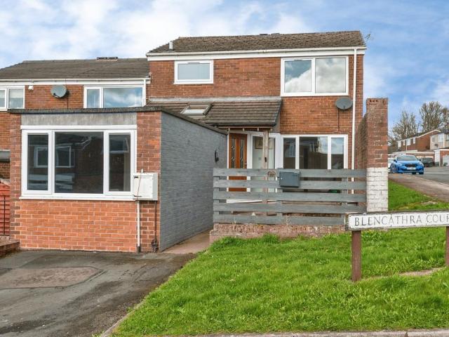 3 bedroom end of terrace house for sale
