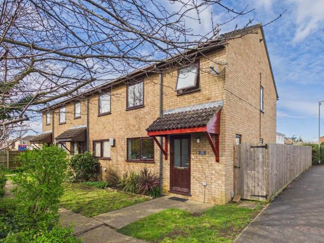 3 bedroom end of terrace house for sale