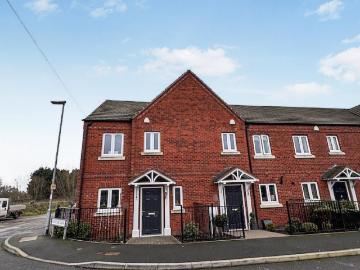 3 bedroom end of terrace house for sale