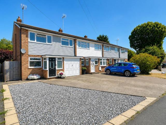 3 bedroom end of terrace house for sale