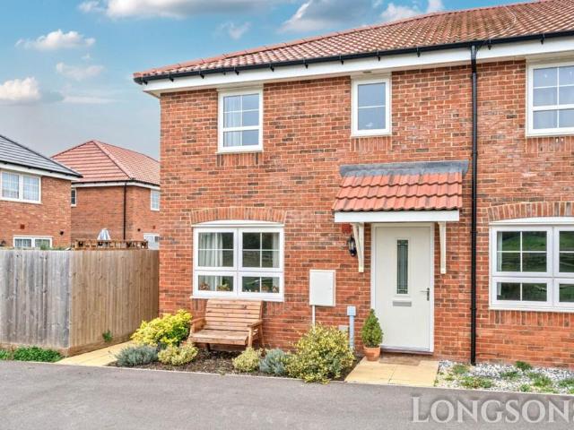 3 bedroom end of terrace house for sale