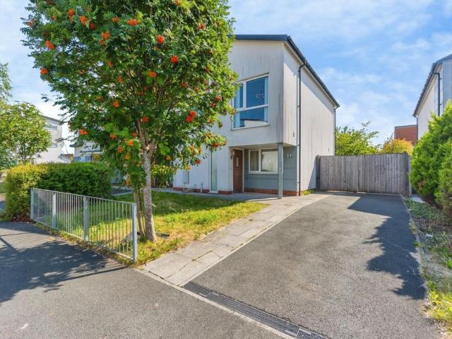 3 bedroom end of terrace house for sale