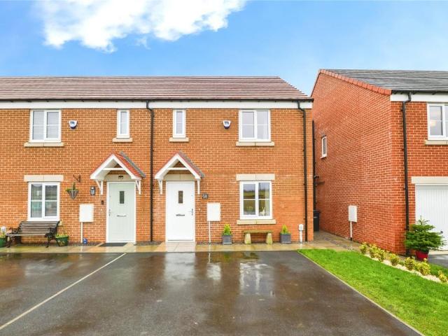 3 bedroom end of terrace house for sale