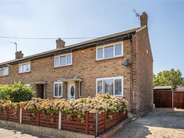 3 bedroom end of terrace house for sale
