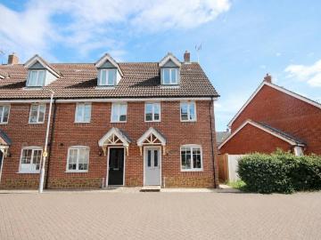 3 bedroom end of terrace house for sale