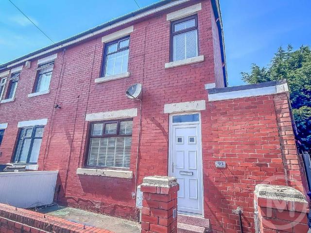 3 bedroom end of terrace house for sale