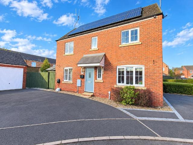 3 bedroom end of terrace house for sale