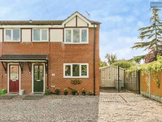 3 bedroom end of terrace house for sale