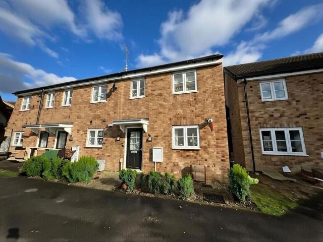 3 bedroom end of terrace house for sale