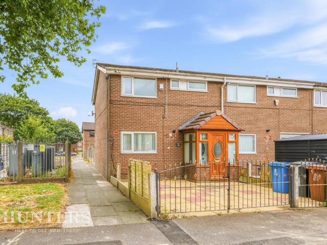 3 bedroom end of terrace house for sale