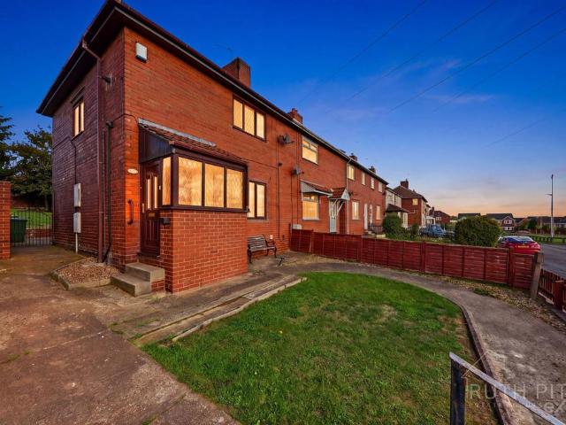 3 bedroom end of terrace house for sale