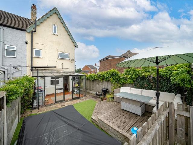 3 bedroom end of terrace house for sale
