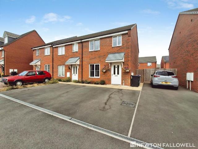 3 bedroom end of terrace house for sale