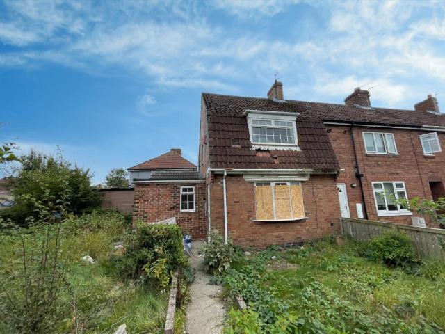 3 bedroom end of terrace house for sale