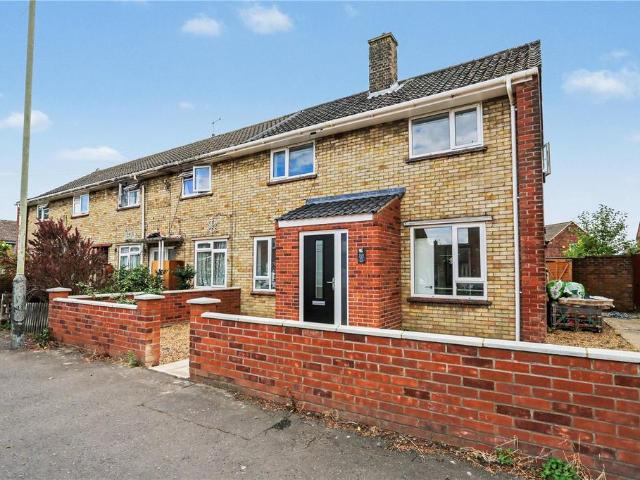 3 bedroom end of terrace house for sale