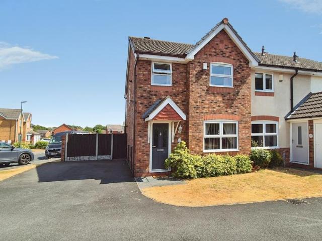 3 bedroom end of terrace house for sale