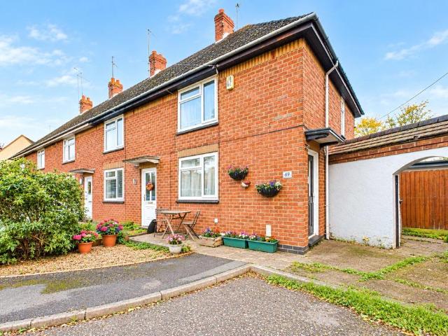 3 bedroom end of terrace house for sale
